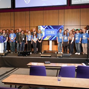 RIPE92-08392